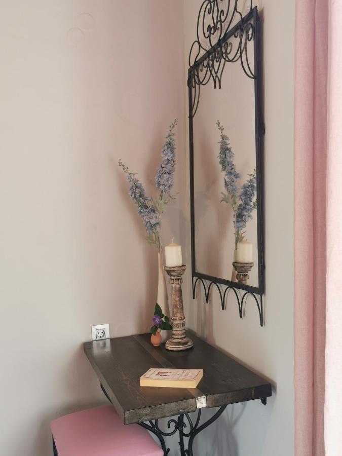 Terracotta Boutique Beach Studios ميثيمْنا المظهر الخارجي الصورة