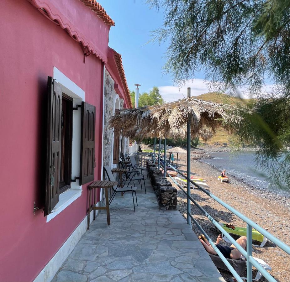 Terracotta Boutique Beach Studios ميثيمْنا المظهر الخارجي الصورة